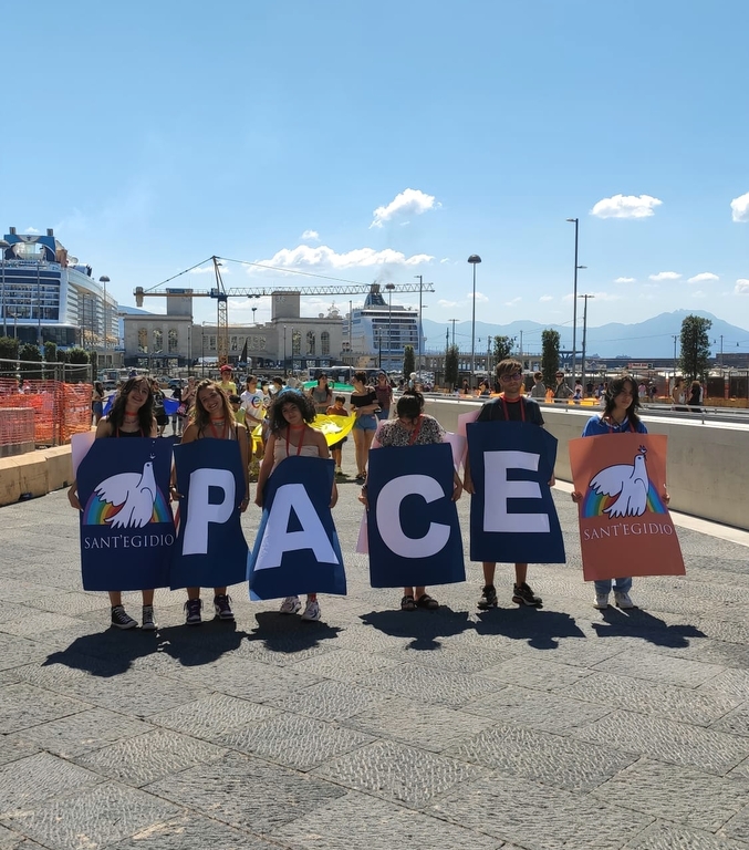 Un appello di pace dai bambini e dai giovani della Summerschool di Napoli